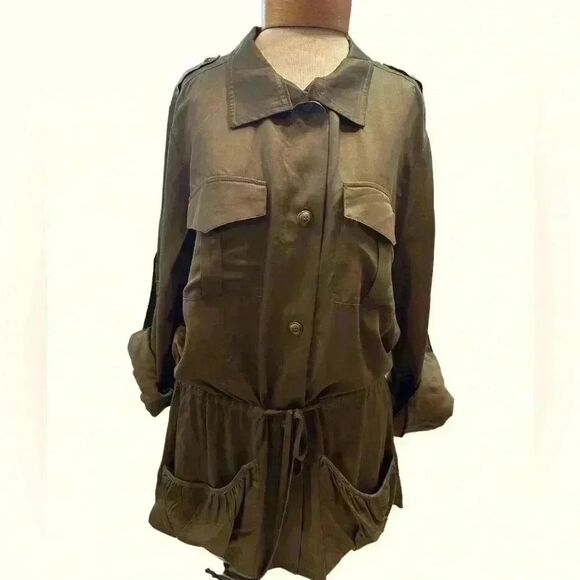 Eight sixty Everyday Adventurer Pocket Front Jacket. Drawstring waist. - Picture 2 of 5